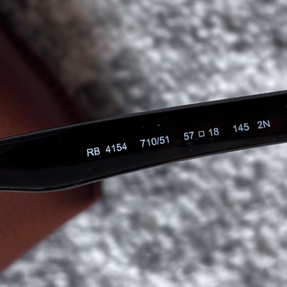 Ray-Ban Cate Eye Black and Brown Tortise Sunglasses Like New No scratches - Picture 2 of 5